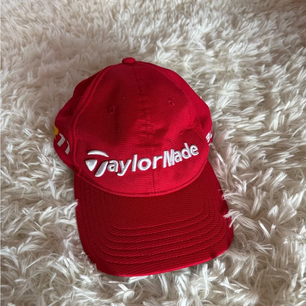 TaylorMade Burner red embroidered golf hat, adjustable T max gear one size